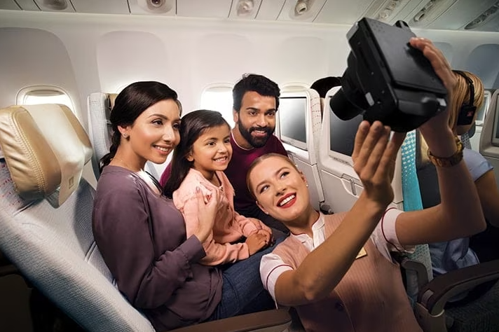 阿联酋航空率先推行"One Device"战略，为2万名空勤人员提供iPhone和iPad